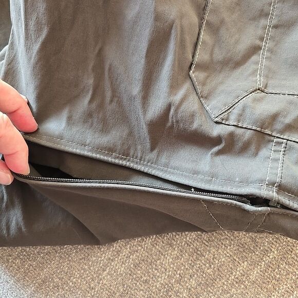 KUHL RENEGADE STEALTH MEN 34/32 CONVERTIBLE NYLON CARGO PANTS SHORTS ZIP OFF - Picture 9 of 9